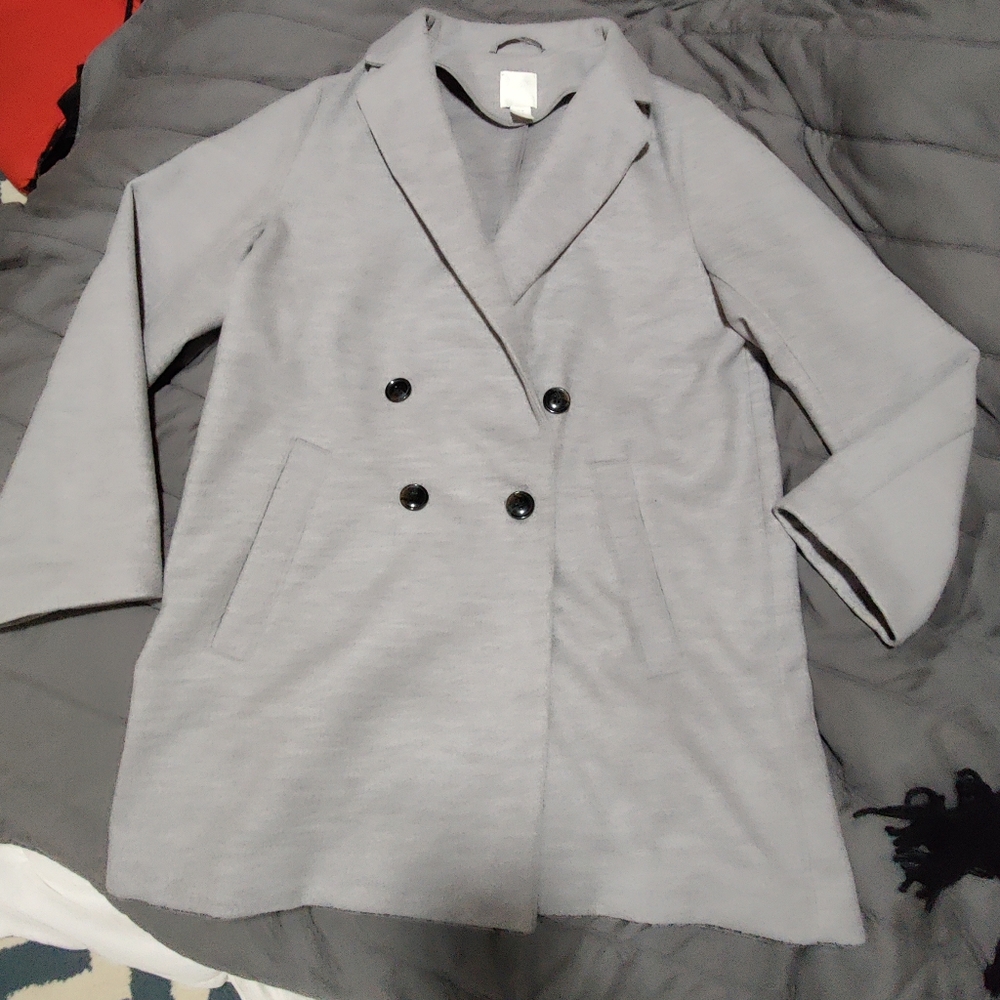 Woman's Jacket - Picture 6 of 6